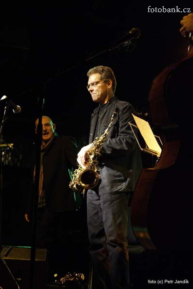Miroslav Vitouš quartet, Lucerna Music bar 24.10.2005.
, Gary Campbell - sax (USA)
Digitální snímek 8 Mpix. _MG_2951.jpg