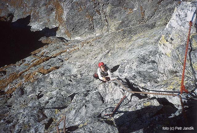 TXIV_02_veca.jpg
