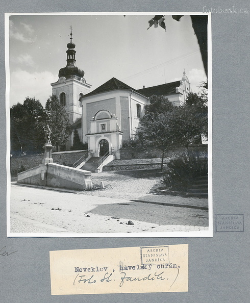 fotografie Neveklov, Havelský chrám, Foto St. Jandík JK000351.jpg